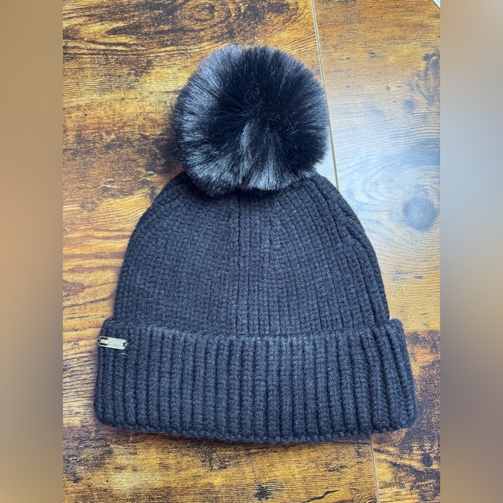 Steve Madden Black Knit Beanie with Pom-Pom